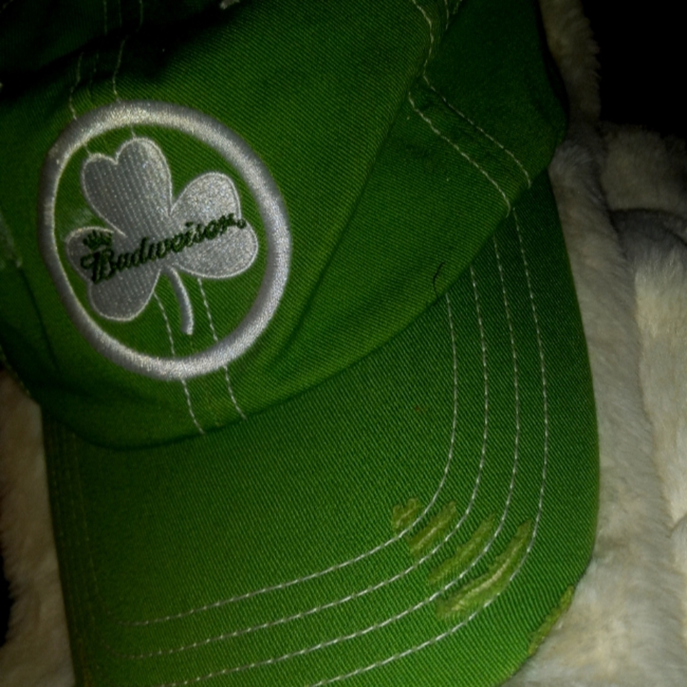 🤑Anheiser Busch Budweiser Lucky You Green Distressed Hat w/4 Leaf Clover Logo